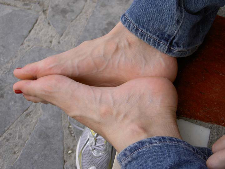 Sexy veiny feet